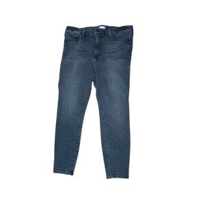 Good American Size 20 Distressed Black Denim Straight Leg Jeans
